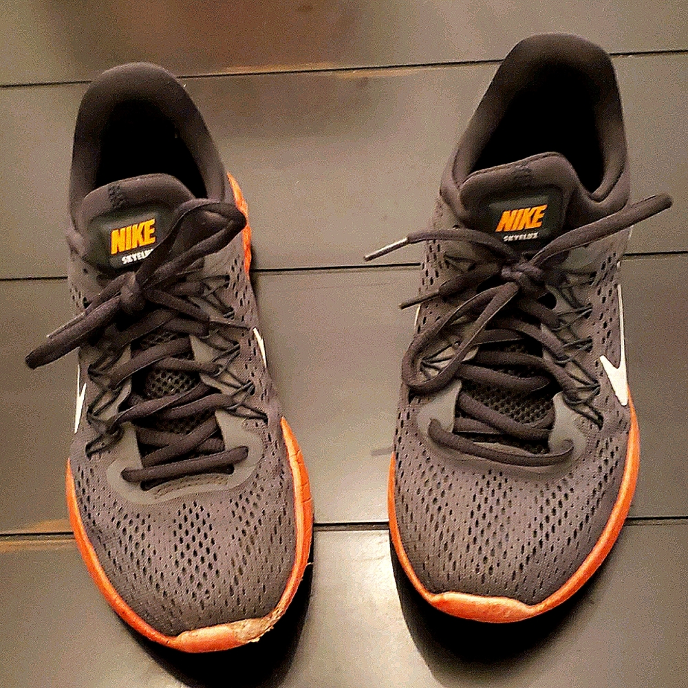 Womens Nike Skyelux